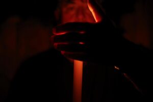 Hinter der Hand