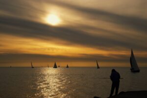 Ruhige See am Abend